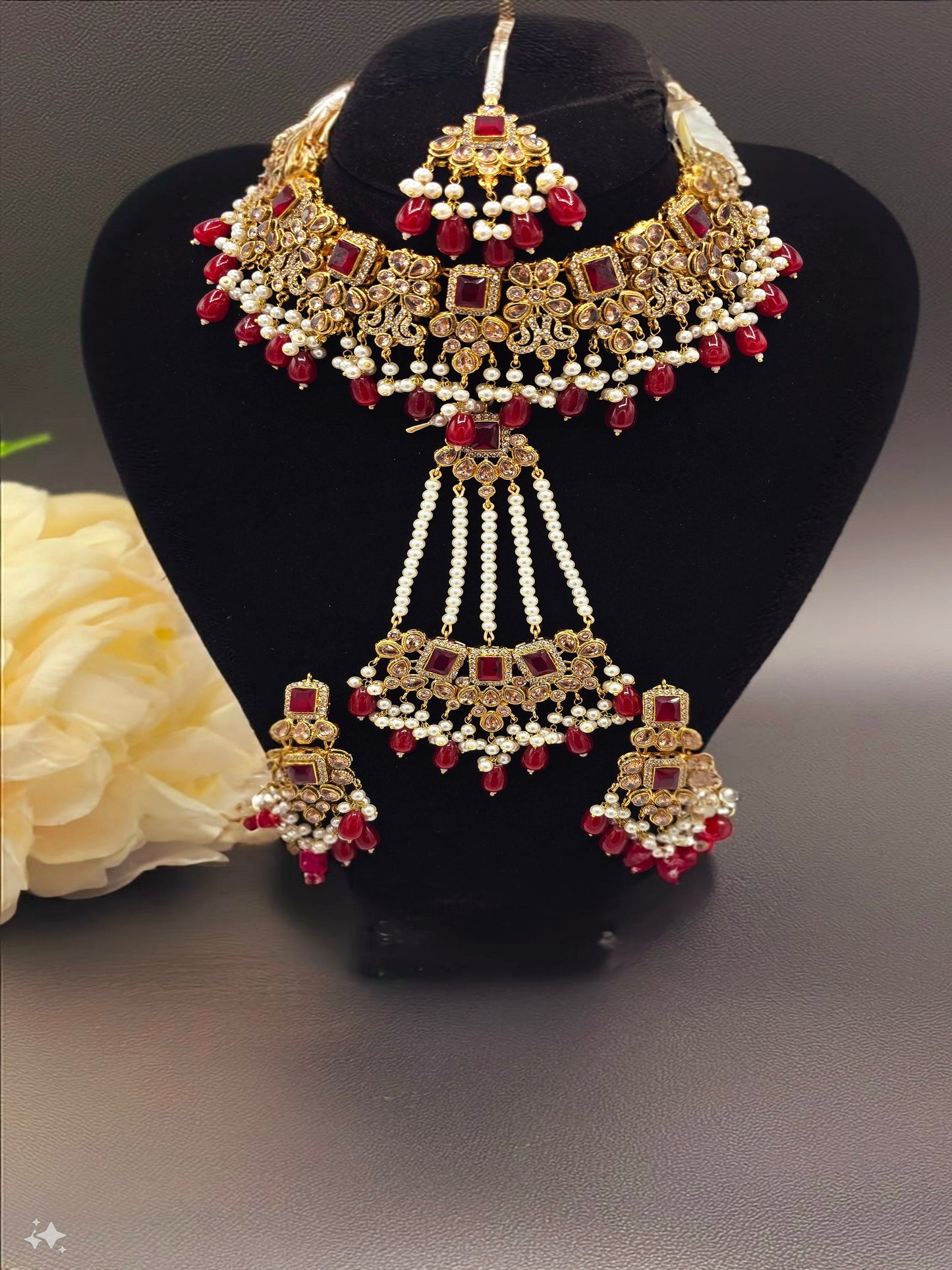 Elegant Gold Ruby Set